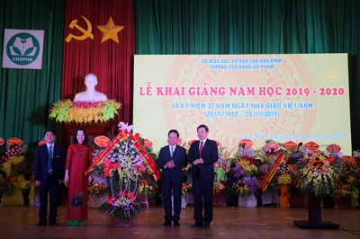 Trường Cao đẳng Sư phạm Hòa Bình khai giảng năm học 2019 - 2020 và Kỷ niệm 37 năm ngày Nhà giáo Việt Nam