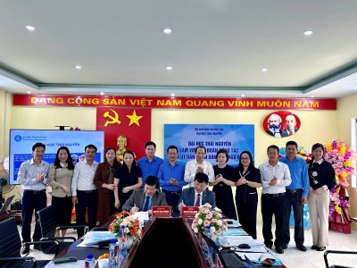 Đại học Thái Nguyên làm việc với đoàn công tác của Ủy ban Nhân dân tỉnh Hòa Bình