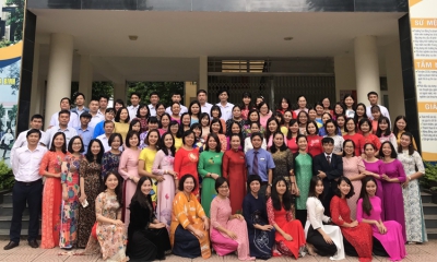 Nữ cán bộ, giảng viên, học sinh sinh viên trường Cao đẳng Sư phạm Hòa Bình tích cực dạy và học hưởng ứng 90 năm ngày Thành lập Hội liên hiệp Phụ nữ Việt Nam (20/10/1930- 20/10/2020) và Tuần lễ áo dài.