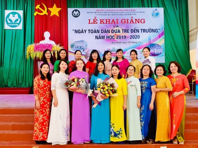 Cơ sở GDMN Thực hành Hoa Sen và trường PTTH Chất lượng cao Nguyễn Tất Thành trực thuộc trường Cao đẳng Sư phạm Hòa Bình khai giảng năm học 2019 – 2020